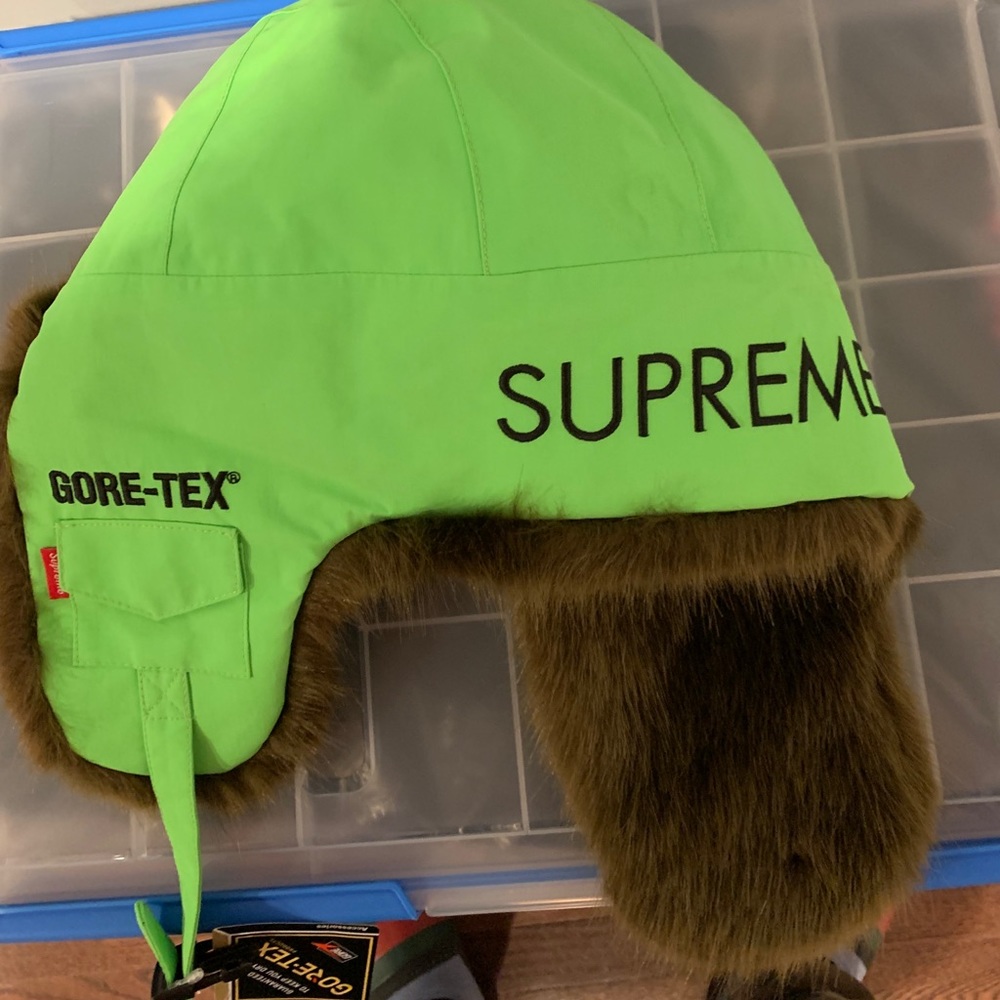 Supreme GORE-TEX Taped Seam Trooper hat